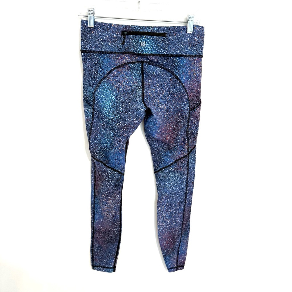 Lululemon Speed Tight V Strive Multi Black Size 6